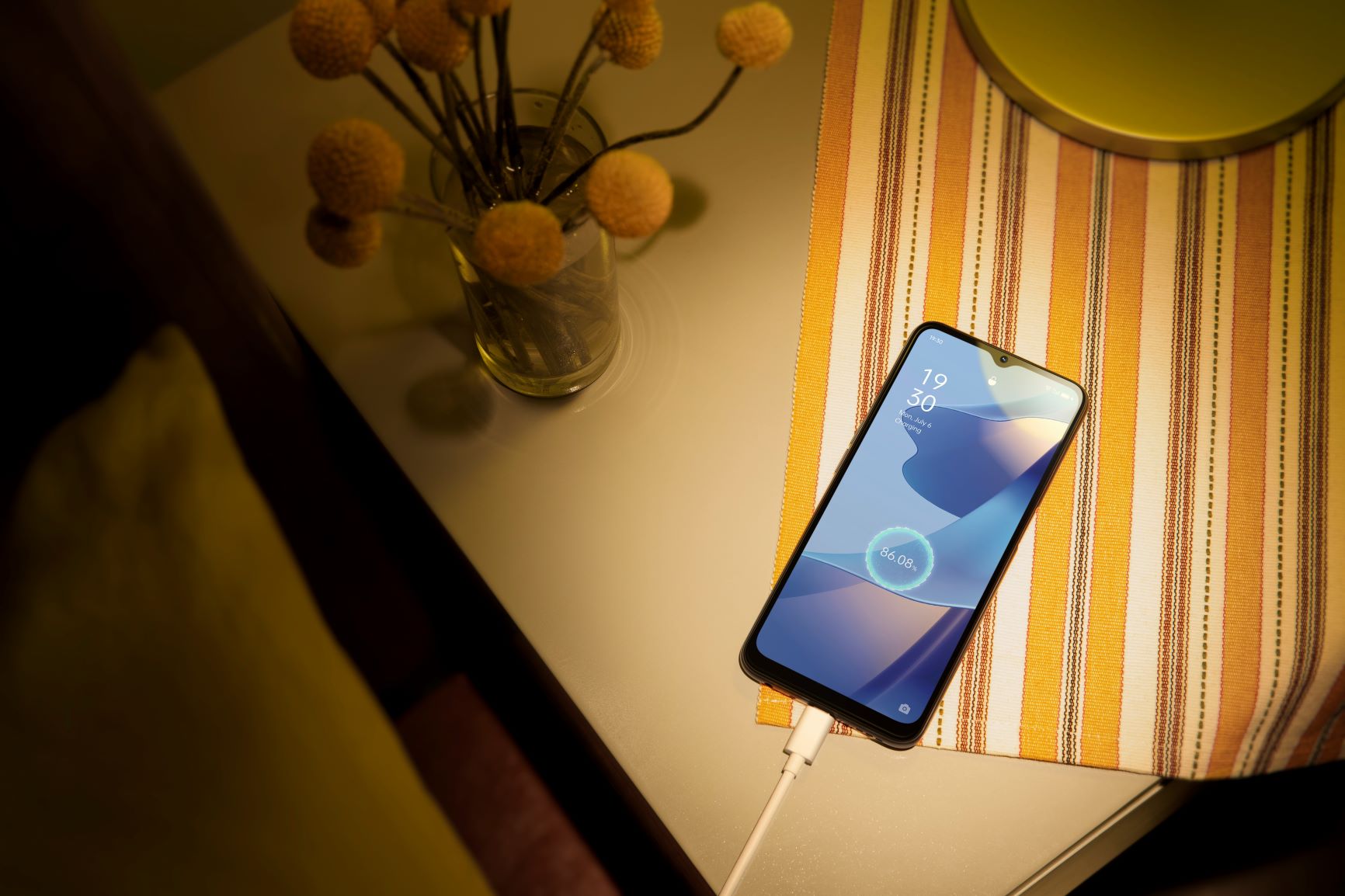 OPPO A16 ra mắt, ấn tượng với thiết kế 3D, pin dung lượng cao và camera xóa phông AI trong phân khúc dưới 4 triệu đồng - Ảnh 1. OPPO A16 ra mắt, ấn tượng với thiết kế 3D, pin dung lượng cao và camera xóa phông AI trong phân khúc dưới 4 triệu đồng - Ảnh 1.