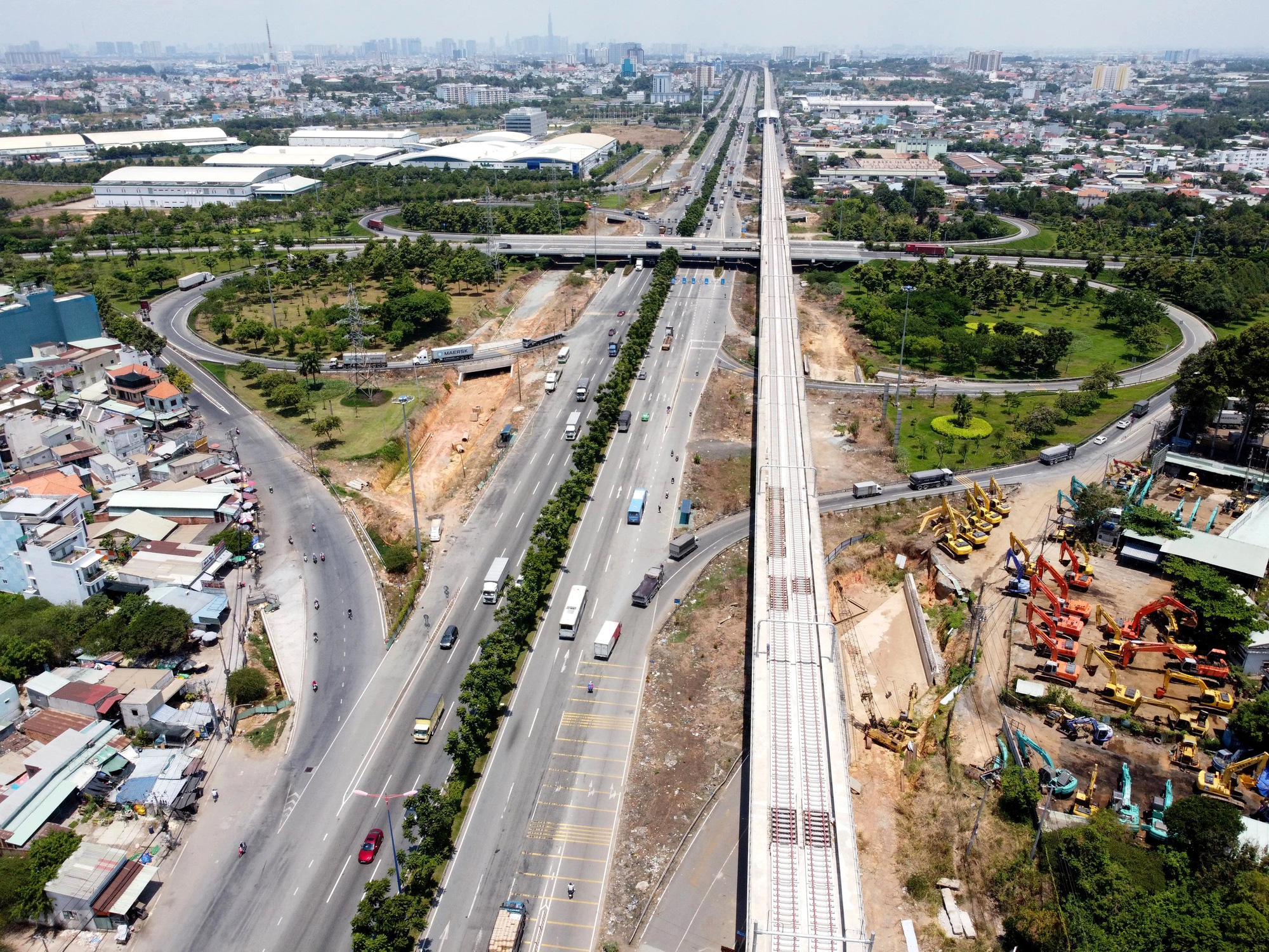 8 tuyến đường sắt đô thị của TP HCM: Metro số 1 chạy thương mại năm 2022, Metro số 2 GPMB xong trong năm nay - Ảnh 4. 8 tuyến đường sắt đô thị của TP HCM: Metro số 1 chạy thương mại năm 2022, Metro số 2 GPMB xong trong năm nay - Ảnh 4.