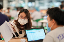 Thấy gì qua chiến dịch tiêm chủng thần tốc tại TP.HCM
