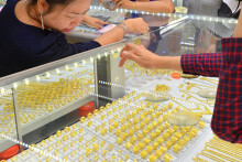 So sánh giá vàng hôm nay 2/7: SJC tăng tiếp, lên lại mốc 57 triệu đồng/lượng