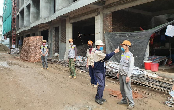 Dừng thi công tại các công trình xây dựng dân dụng tại Hà Nội - Ảnh 1.