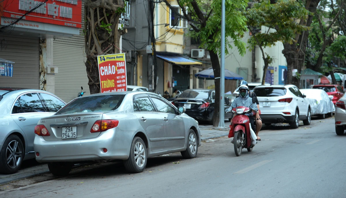 Hà Nội sẽ có bãi đỗ xe ngầm tại vườn hoa Đường Thành - Phùng Hưng - Ảnh 1.