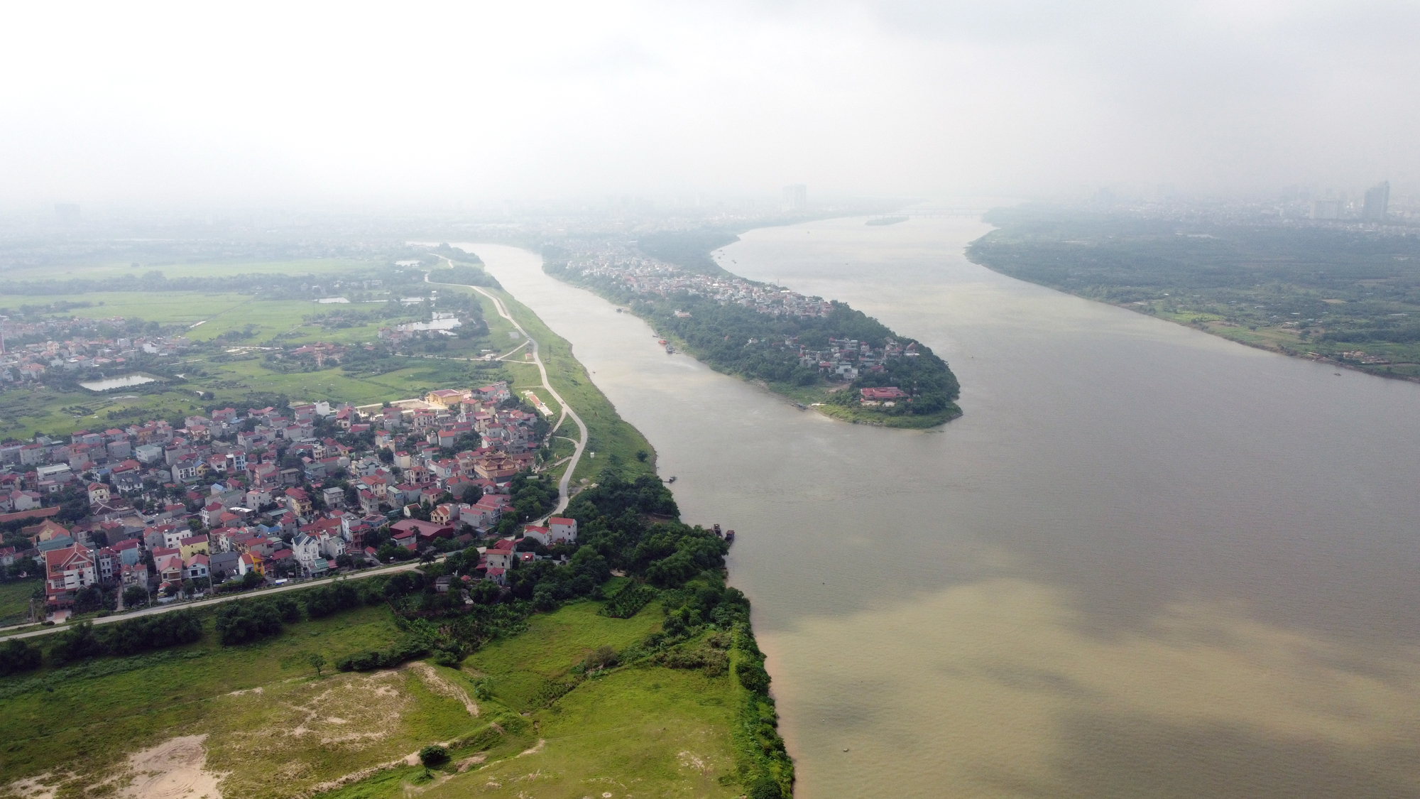 Hà Nội: Toàn cảnh các khu dân cư ven sông Hồng, sông Đuống thuộc diện di dời - Ảnh 1. Hà Nội: Toàn cảnh các khu dân cư ven sông Hồng, sông Đuống thuộc diện di dời - Ảnh 1.