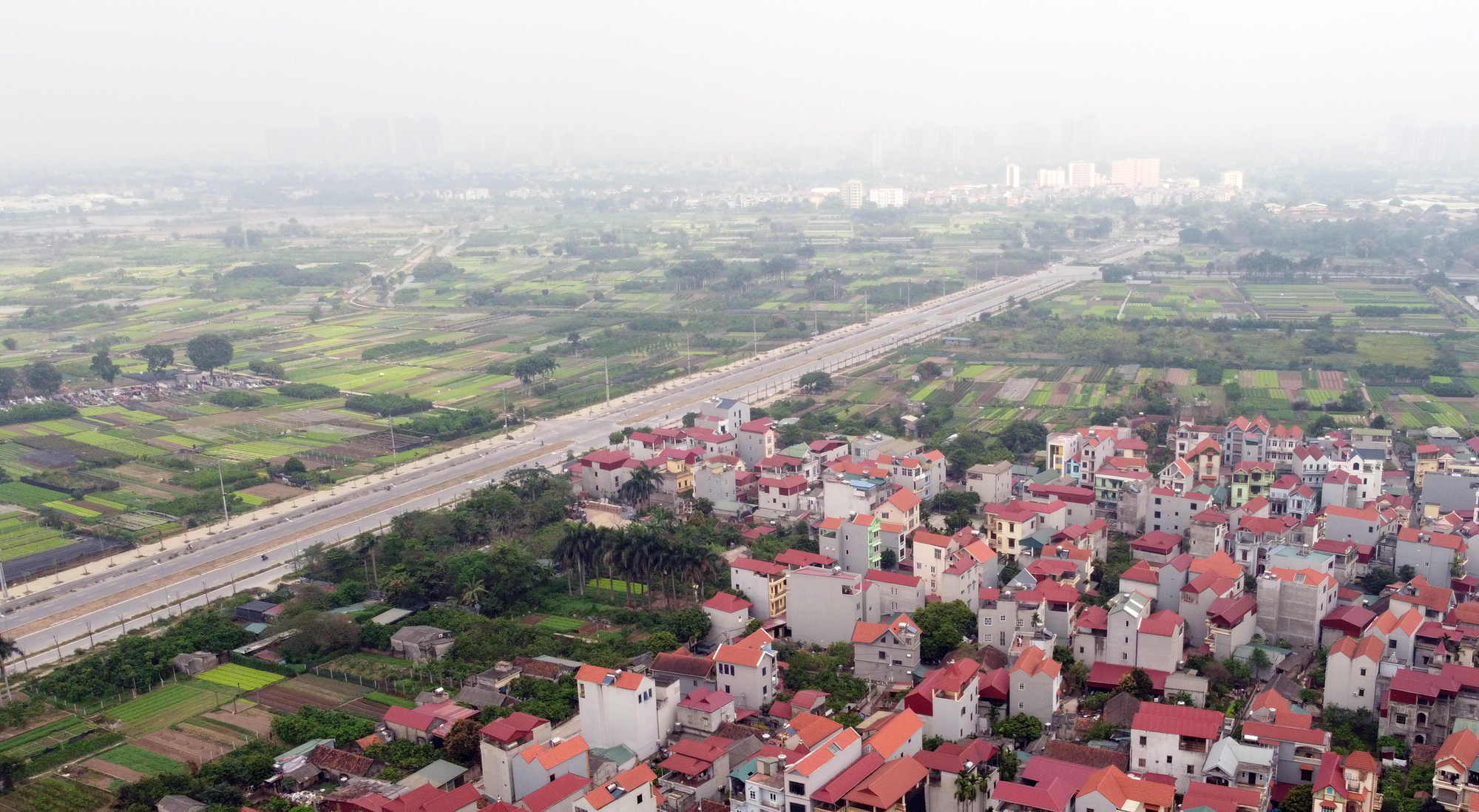 Hà Nội xem xét đầu tư làm đường Tây Thăng Long đoạn qua huyện Đan Phượng và Phúc Thọ - Ảnh 1. Hà Nội xem xét đầu tư làm đường Tây Thăng Long đoạn qua huyện Đan Phượng và Phúc Thọ - Ảnh 1.