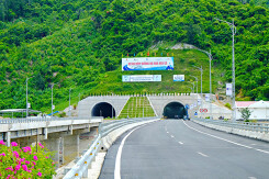 Phó Thủ tướng giao gỡ vướng chính sách lãi vay và hoàn thuế GTGT dự án BOT