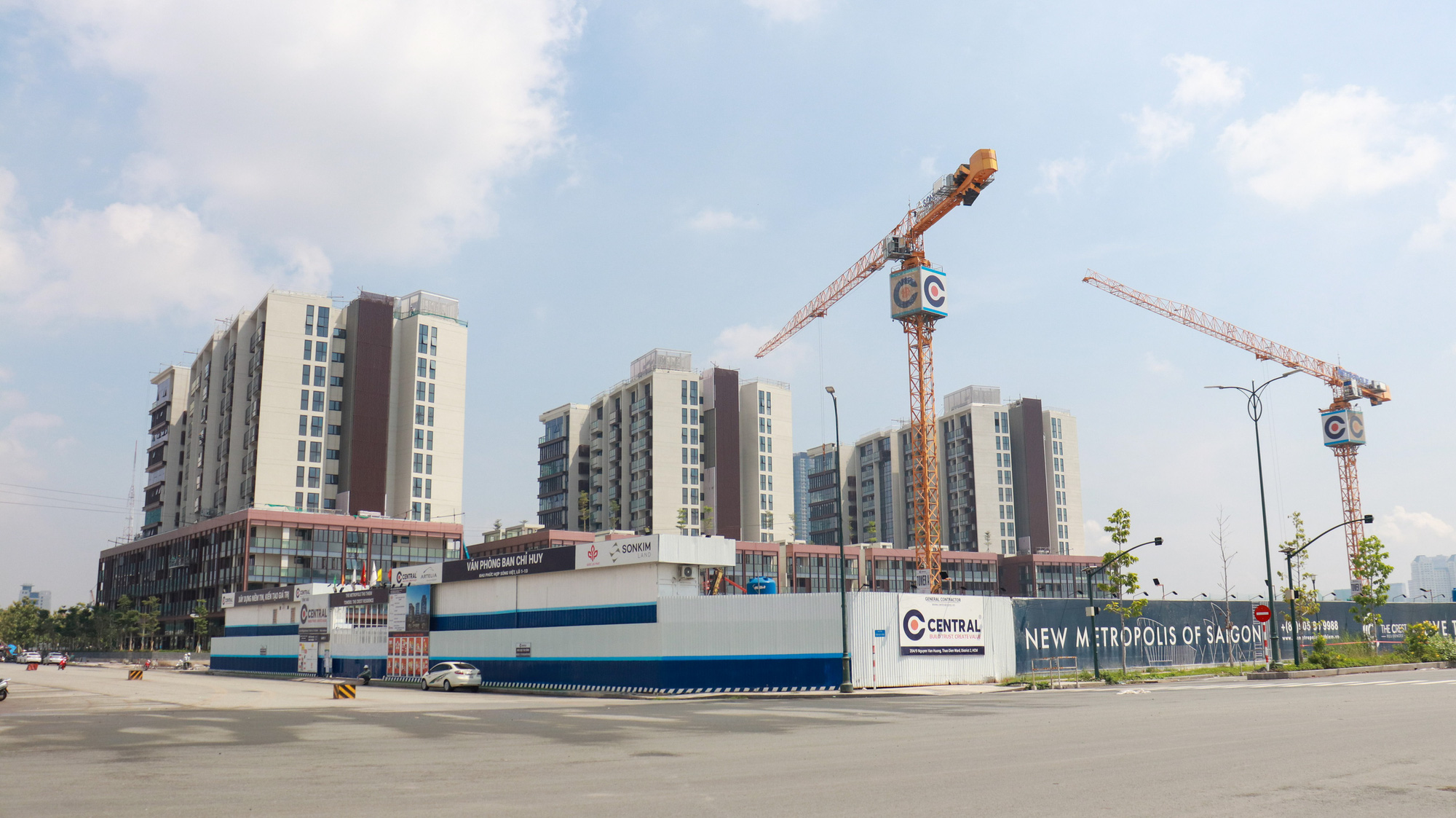 Trong 6 năm, TP HCM có 339 dự án đủ điều kiện bán, cho thuê nhà ở hình thành trong tương lai - Ảnh 1. Trong 6 năm, TP HCM có 339 dự án đủ điều kiện bán, cho thuê nhà ở hình thành trong tương lai - Ảnh 1.