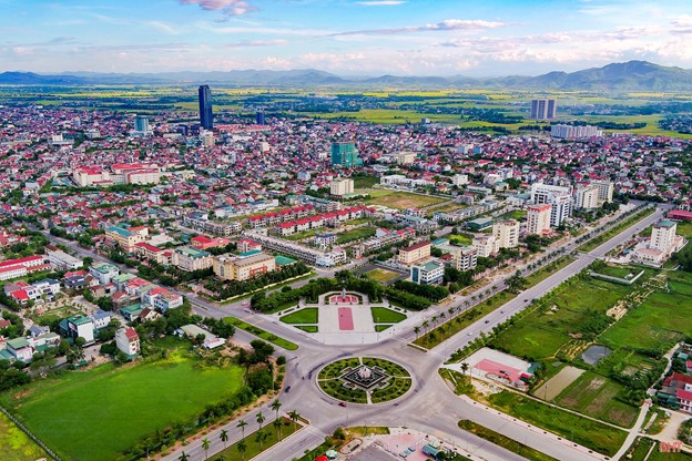 Hà Tĩnh đấu giá hơn 70.000 m2 khu shophouse tại huyện Thạch Hà và TP Hà Tĩnh, thu về 434 tỷ đồng - Ảnh 1. Hà Tĩnh đấu giá hơn 70.000 m2 khu shophouse tại huyện Thạch Hà và TP Hà Tĩnh, thu về 434 tỷ đồng - Ảnh 1.