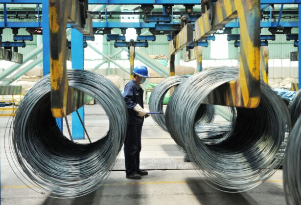 Giá thép xây dựng hôm nay 20/8: Bất ngờ đi lên sau nhiều ngày giảm liên tục - Ảnh 3.