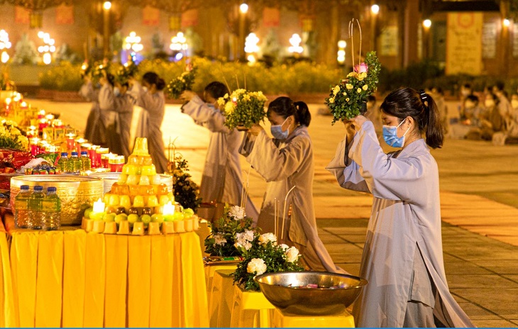 Tham khảo 4 bài văn khấn phổ biến nhất trong dịp lễ Vu Lan báo hiếu 2021 - Ảnh 1. Tham khảo 4 bài văn khấn phổ biến nhất trong dịp lễ Vu Lan báo hiếu 2021 - Ảnh 1.