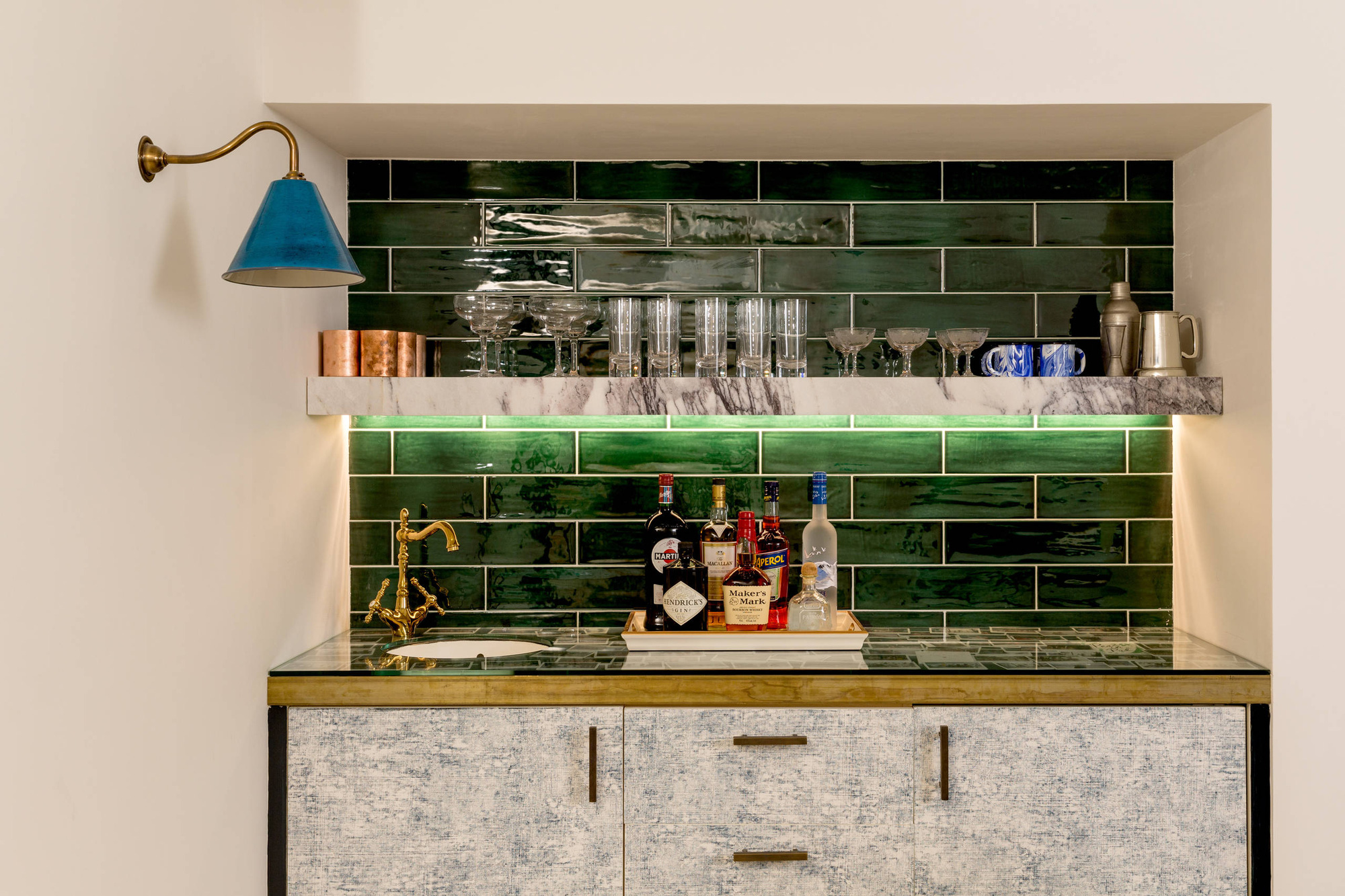 5 bước thiết kế quầy bar tại nhà đầy phong cách - Ảnh 5. 5 bước thiết kế quầy bar tại nhà đầy phong cách - Ảnh 5.