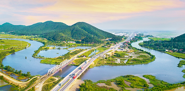 Nghệ An: Đề xuất duyệt chủ trương đầu tư 26 dự án giao thông hơn 3.100 tỷ đồng - Ảnh 1. Nghệ An: Đề xuất duyệt chủ trương đầu tư 26 dự án giao thông hơn 3.100 tỷ đồng - Ảnh 1.