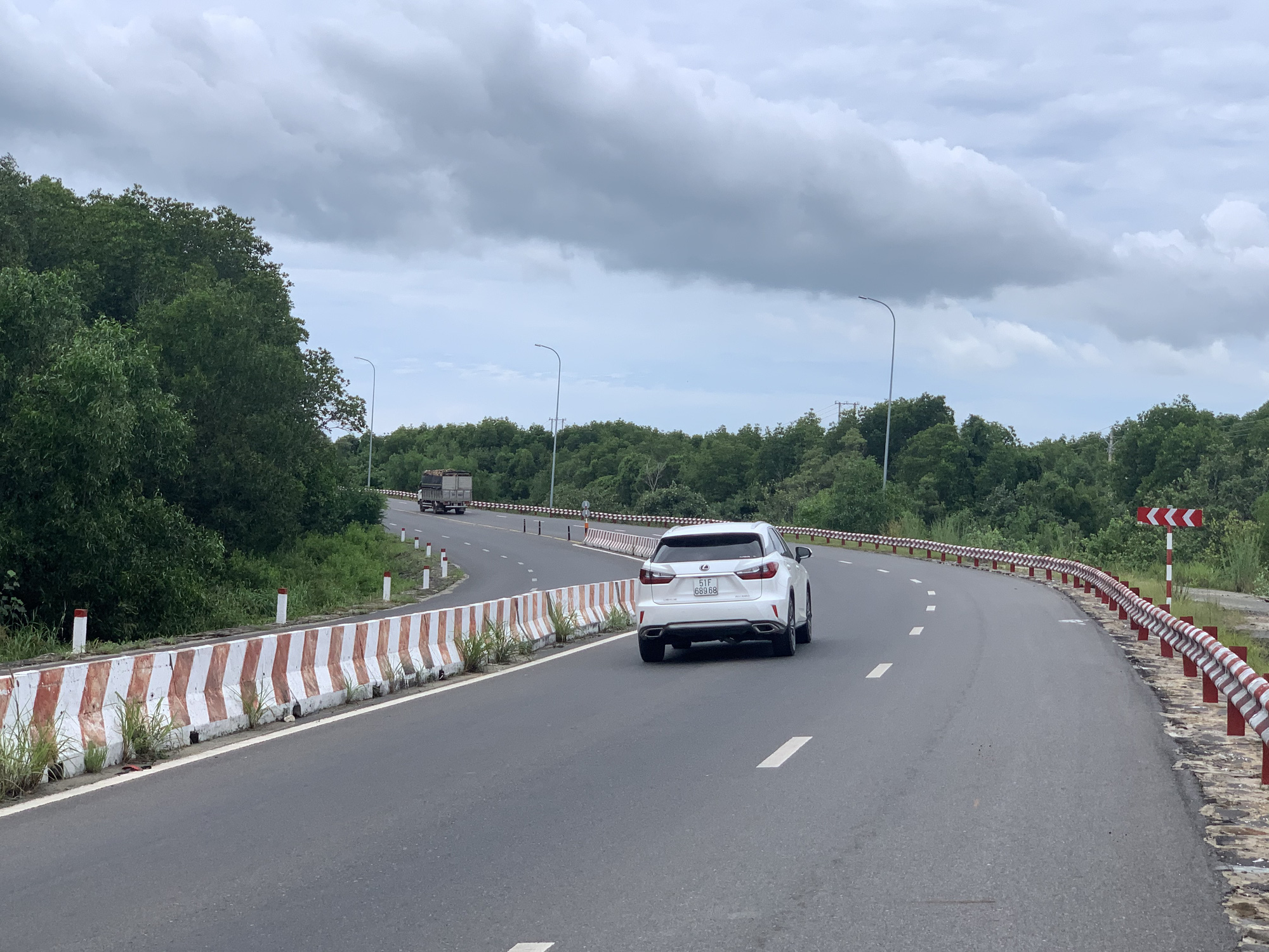 Bà Rịa - Vũng Tàu: Nắn tuyến, giảm các đoạn cong đường ven núi Minh Đạm 6 làn xe - Ảnh 1. Bà Rịa - Vũng Tàu: Nắn tuyến, giảm các đoạn cong đường ven núi Minh Đạm 6 làn xe - Ảnh 1.