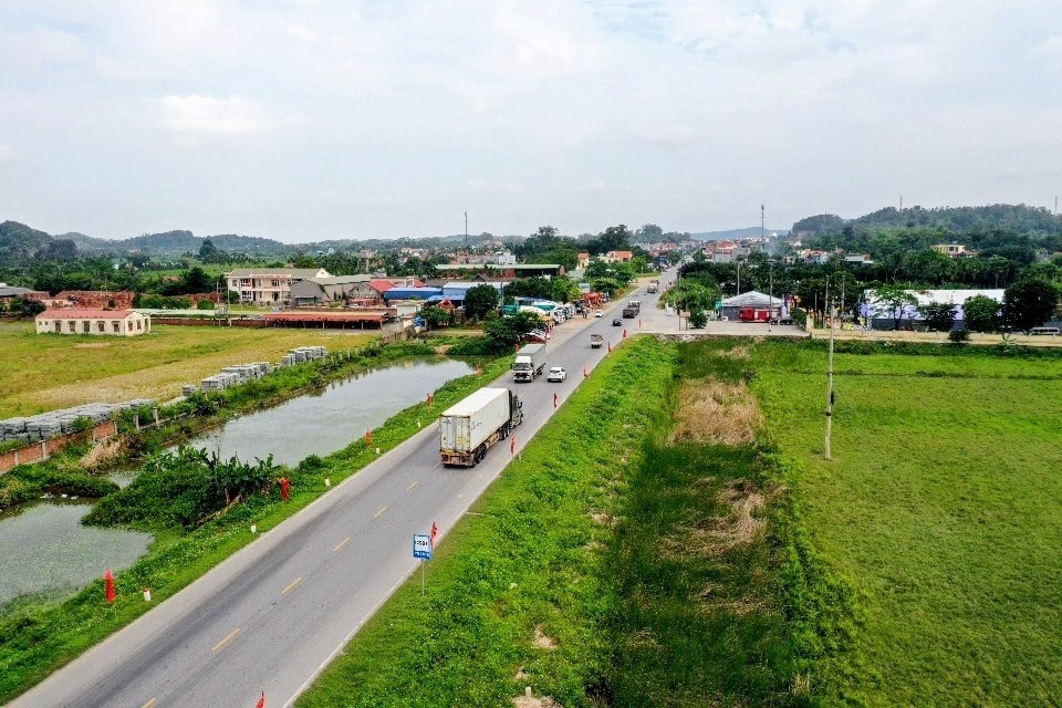 Hải Phòng đẩy nhanh GPMB dự án cải tạo, nâng cấp QL 10, đoạn từ cầu Đá Bạc đến cầu Kiền 1.220 tỷ đồng - Ảnh 1. Hải Phòng đẩy nhanh GPMB dự án cải tạo, nâng cấp QL 10, đoạn từ cầu Đá Bạc đến cầu Kiền 1.220 tỷ đồng - Ảnh 1.