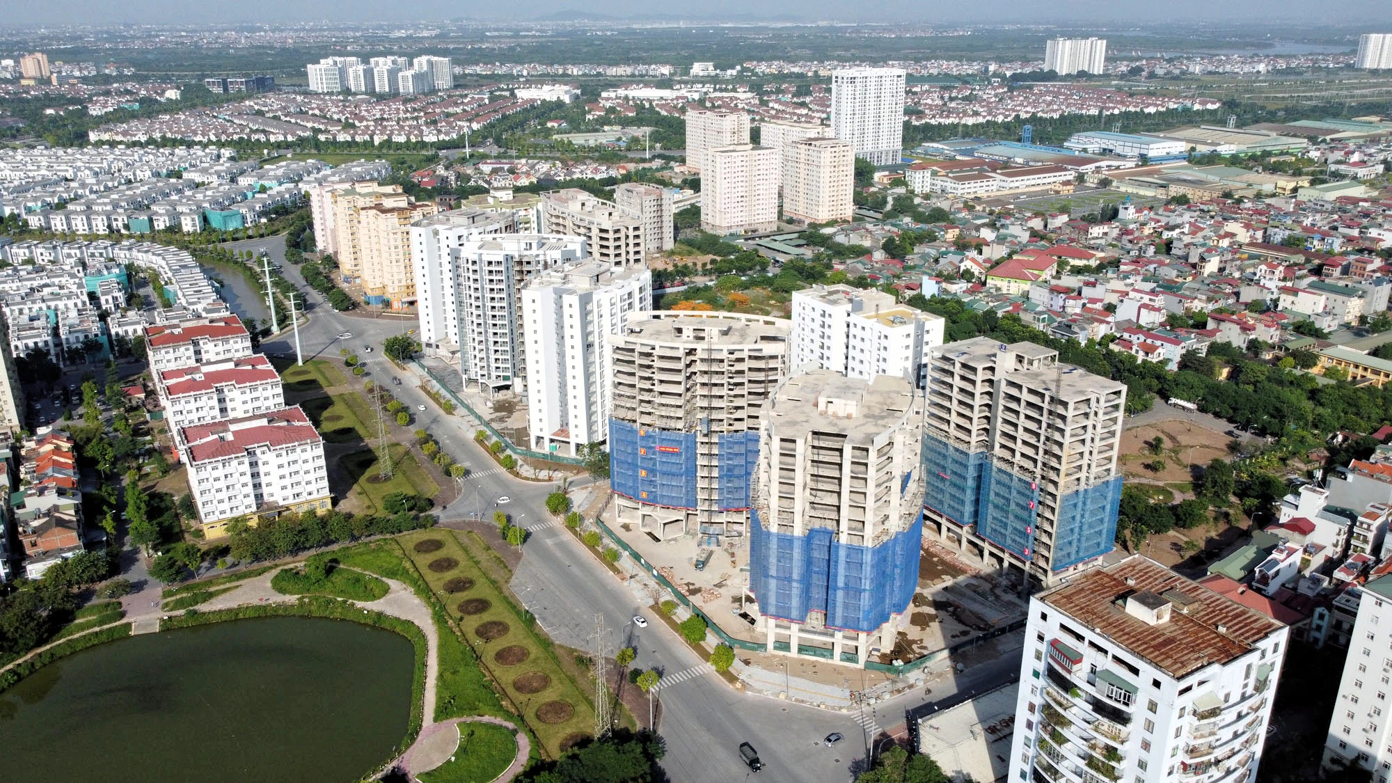 Hà Nội rà soát 4 ô đất quy hoạch xây trường học, nhà tái định cư chưa đầu tư tại KĐT Sài Đồng, Long Biên - Ảnh 1. Hà Nội rà soát 4 ô đất quy hoạch xây trường học, nhà tái định cư chưa đầu tư tại KĐT Sài Đồng, Long Biên - Ảnh 1.