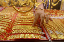 So sánh giá vàng hôm nay 23/9: Vàng SJC điều chỉnh không đồng nhất