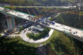 Hợp long cầu Móng Sến trên đường nối cao tốc Nội Bài - Lào Cai đến Sa Pa