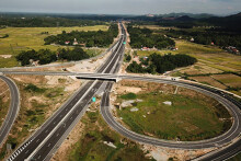 Cao tốc Bắc Nam: Tính lại suất đầu tư 201 tỷ đồng/km, làm rõ cơ chế nhượng quyền thu phí khi đầu tư công