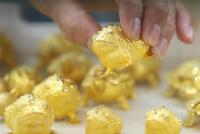 So sánh giá vàng hôm nay 11/1: Giá vàng 24K đảo chiều tăng gần 250.000 đồng/lượng