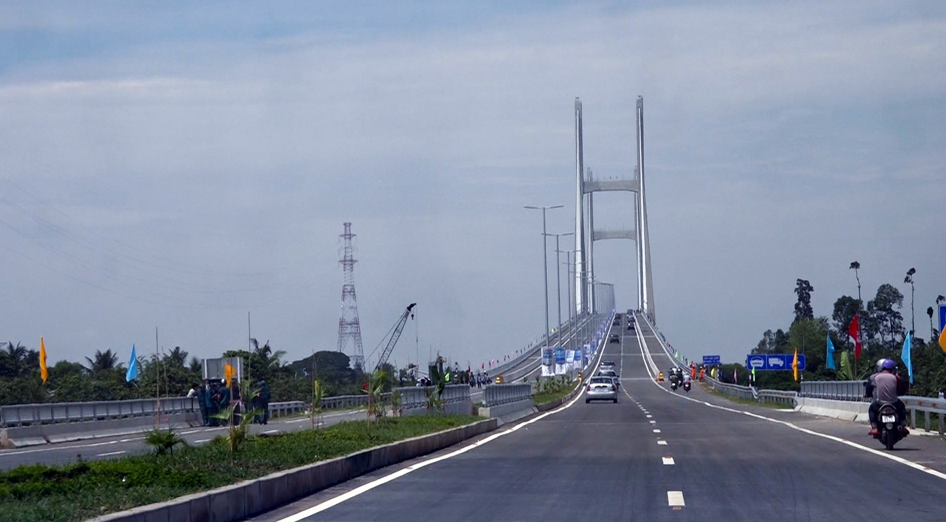 Năm 2022, Đồng Tháp tập trung triển khai ba đại dự án giao thông gần 14.000 tỷ đồng - Ảnh 1. Năm 2022, Đồng Tháp tập trung triển khai ba đại dự án giao thông gần 14.000 tỷ đồng - Ảnh 1.