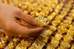 Giá vàng hôm nay 18/1: Tăng giảm trái chiều 50.000 đồng/lượng