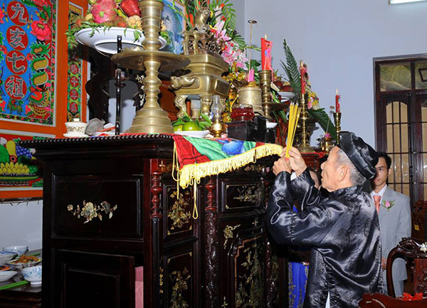 Cách lau dọn bàn thờ ngày 23 Tết đúng chuẩn đúng phong thủy - Ảnh 2. Cách lau dọn bàn thờ ngày 23 Tết đúng chuẩn đúng phong thủy - Ảnh 2.