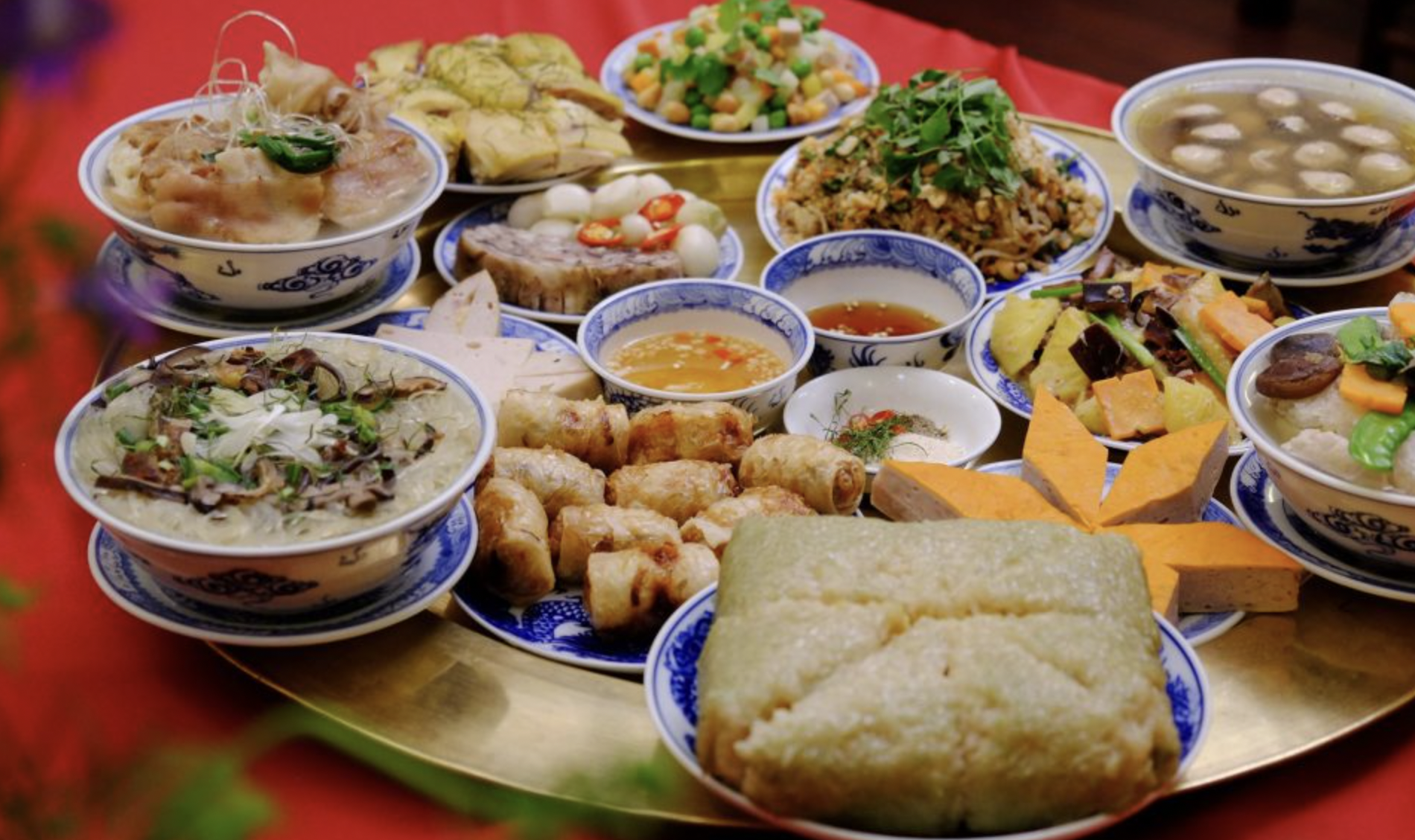 Gợi ý mâm cơm cúng tất niên miền Trung đơn giản và đầy đủ năm 2022 - Ảnh 1. Gợi ý mâm cơm cúng tất niên miền Trung đơn giản và đầy đủ năm 2022 - Ảnh 1.