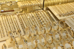 Giá vàng hôm nay 25/1: Điều chỉnh tăng từ 100.000 đồng/lượng đến 300.000 đồng/lượng