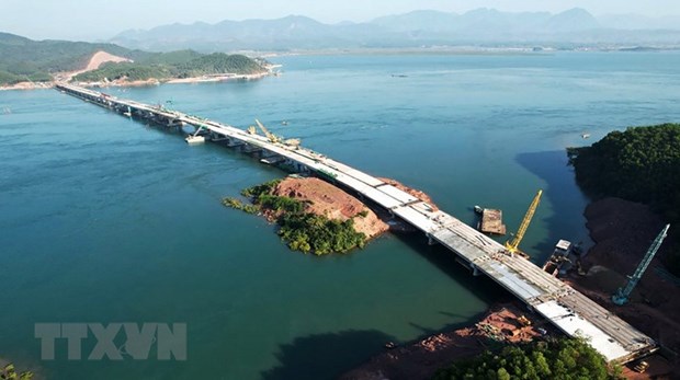 Quảng Ninh xây thêm 750 m cầu trên cao tốc Vân Đồn-Tiên Yên - Ảnh 1. Quảng Ninh xây thêm 750 m cầu trên cao tốc Vân Đồn-Tiên Yên - Ảnh 1.