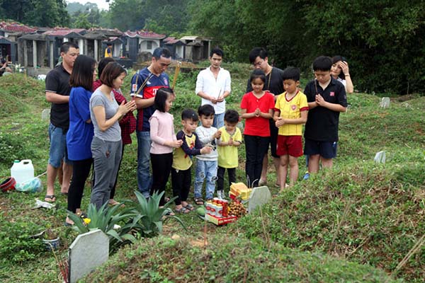 Tảo mộ ngày bao nhiêu? Ý nghĩa của việc tảo mộ? - Ảnh 3. Tảo mộ ngày bao nhiêu? Ý nghĩa của việc tảo mộ? - Ảnh 3.