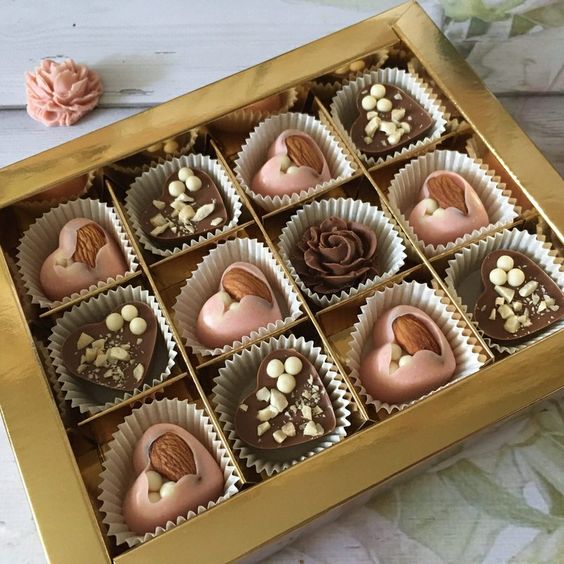 Top 15 mẫu socola Valentine 2022 đẹp nhất cho ngày lễ tình nhân - Ảnh 2. Top 15 mẫu socola Valentine 2022 đẹp nhất cho ngày lễ tình nhân - Ảnh 2.
