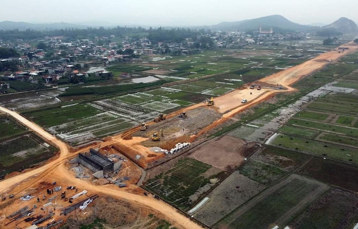 Kiểm soát tiến độ, chất lượng dự án cao tốc Bắc - Nam - Ảnh 1. Kiểm soát tiến độ, chất lượng dự án cao tốc Bắc - Nam - Ảnh 1.