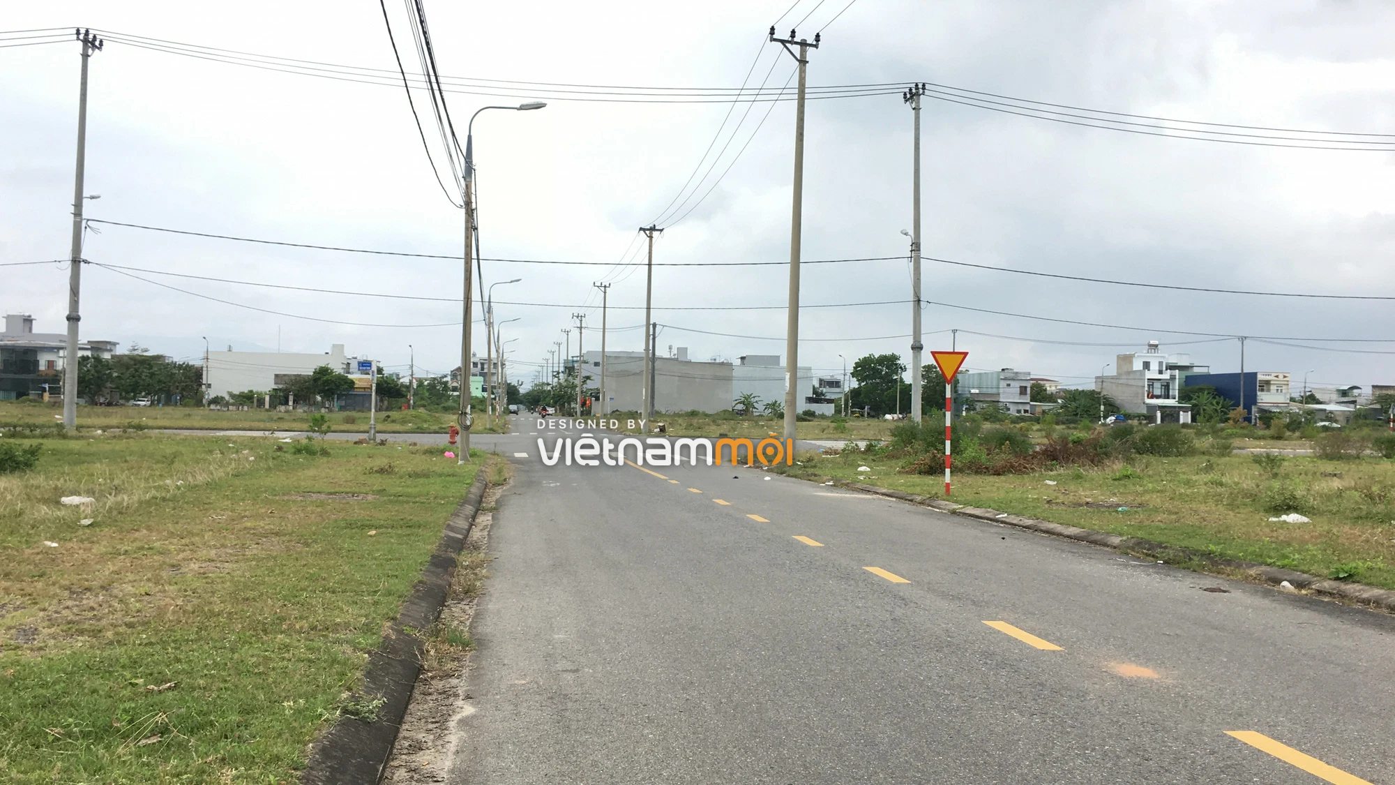 Cận cảnh hai khu đất gần Quốc lộ 1A, bến xe Đức Long được TP Đà Nẵng đấu giá - Ảnh 12. Cận cảnh hai khu đất gần Quốc lộ 1A, bến xe Đức Long được TP Đà Nẵng đấu giá - Ảnh 12.