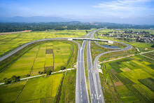 Dồn dập sóng đầu tư cao tốc, nguy cơ sốt đất từ các nhà đầu tư 'tranh thủ'