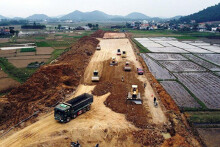 Dồn lực, tăng tốc thi công cao tốc Nghi Sơn - Diễn Châu