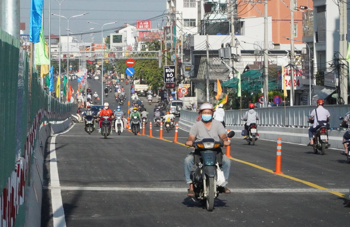 Những công trình giao thông đáng chú ý về đích năm tại TP HCM năm 2022 - Ảnh 2.