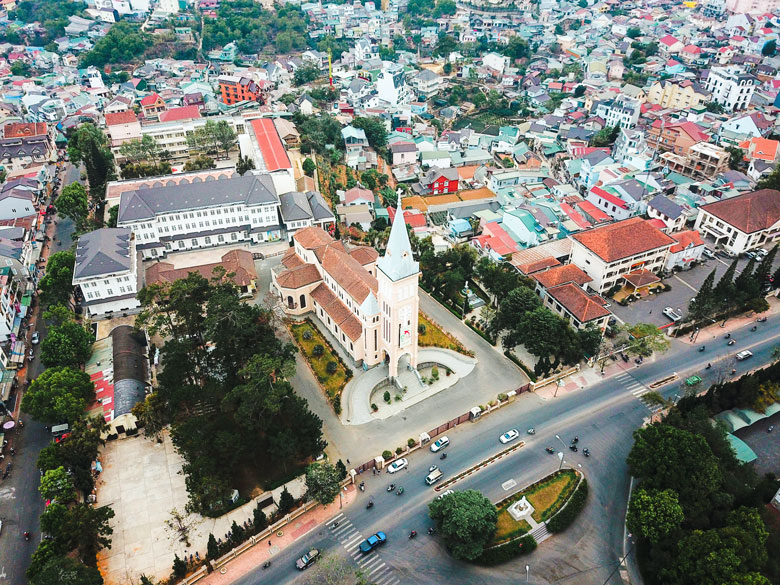Nhiều dự án nhà ở trên địa bàn TP Đà Lạt chậm tiến độ - Ảnh 1.