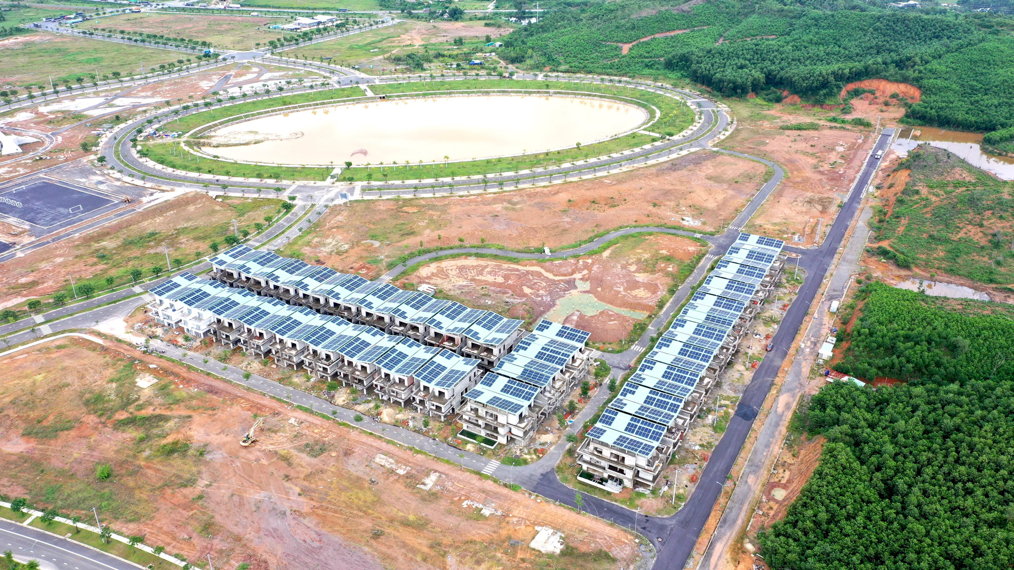 Đà Nẵng gỡ vướng mắc làm khu CNTT tập trung giai đoạn 2 quy mô 210 ha - Ảnh 2. Đà Nẵng gỡ vướng mắc làm khu CNTT tập trung giai đoạn 2 quy mô 210 ha - Ảnh 2.