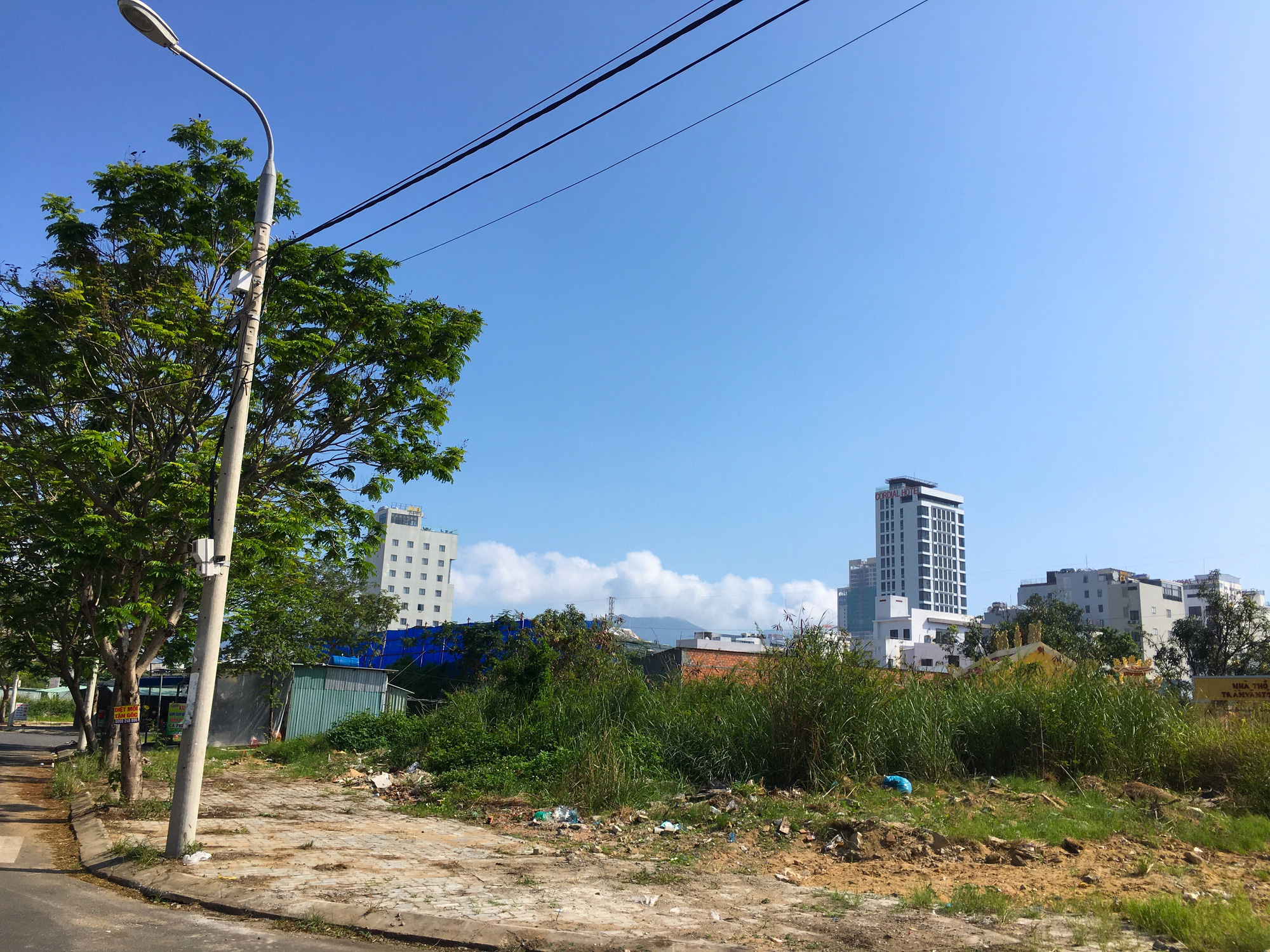 Cận cảnh nơi quy hoạch khu thương mại trung tâm và quảng trường, có tòa nhà cao 250m ở Đà Nẵng - Ảnh 10. Cận cảnh nơi quy hoạch khu thương mại trung tâm và quảng trường, có tòa nhà cao 250m ở Đà Nẵng - Ảnh 10.