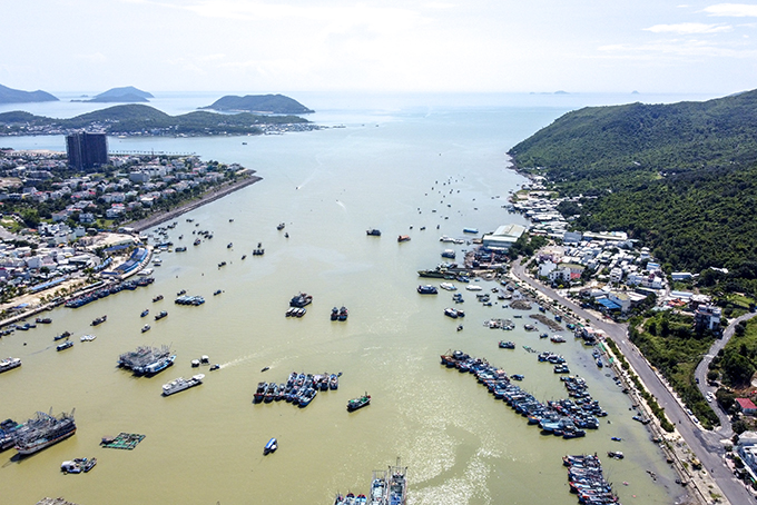 Sẽ làm đường liền mạch từ sân bay Cam Ranh đến đường Trần Phú, Nha Trang - Ảnh 2. Sẽ làm đường liền mạch từ sân bay Cam Ranh đến đường Trần Phú, Nha Trang - Ảnh 2.