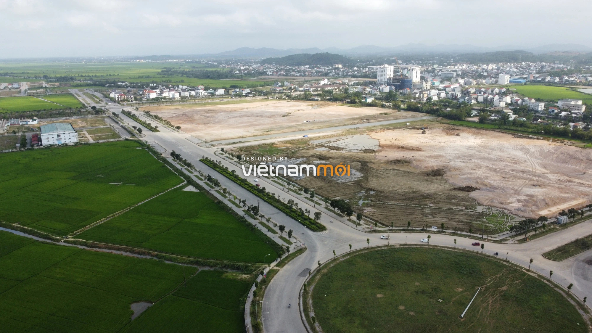 Cận cảnh khu đất quy hoạch làm siêu thị Aeon Mall Huế khoảng 170 triệu USD - Ảnh 12. Cận cảnh khu đất quy hoạch làm siêu thị Aeon Mall Huế khoảng 170 triệu USD - Ảnh 12.