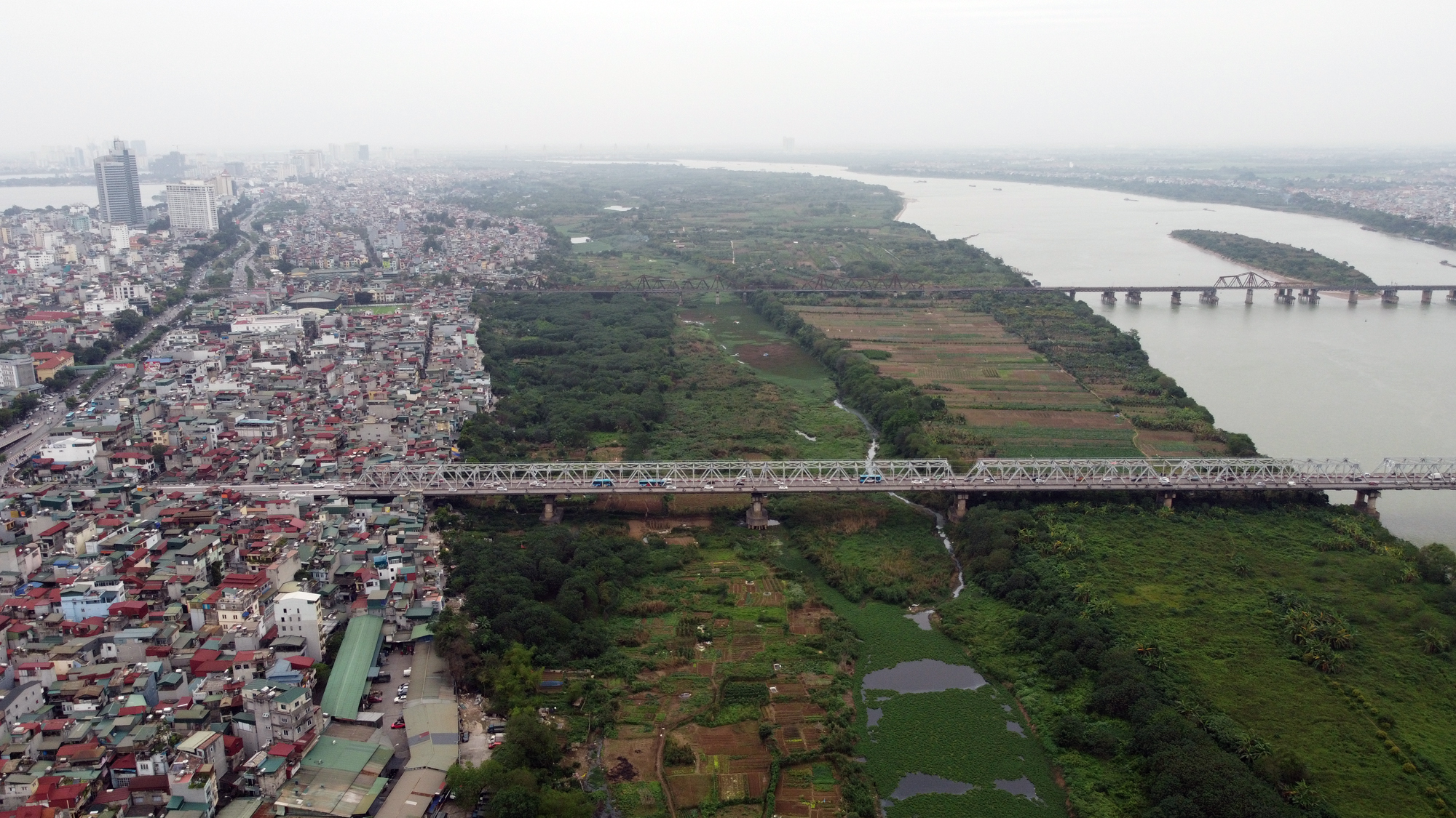 Cận cảnh khu vực bãi giữa sông Hồng dự kiến làm công viên văn hóa, du lịch - Ảnh 3. Cận cảnh khu vực bãi giữa sông Hồng dự kiến làm công viên văn hóa, du lịch - Ảnh 3.