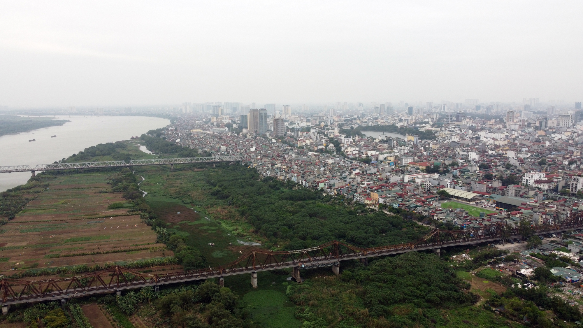 Cận cảnh khu vực bãi giữa sông Hồng dự kiến làm công viên văn hóa, du lịch - Ảnh 4. Cận cảnh khu vực bãi giữa sông Hồng dự kiến làm công viên văn hóa, du lịch - Ảnh 4.