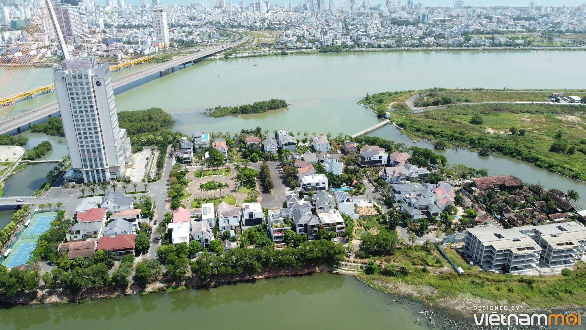 Bán đảo giữa lòng Đà Nẵng với khoảng 70 căn biệt thự đắt đỏ - Ảnh 3. Bán đảo giữa lòng Đà Nẵng với khoảng 70 căn biệt thự đắt đỏ - Ảnh 3.