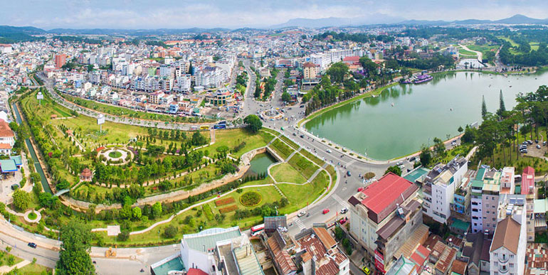 Ông chủ chuỗi BĐS lưu trú ở Đà Lạt muốn làm khu du lịch hơn 31 ha tại Lâm Đồng - Ảnh 1. Ông chủ chuỗi BĐS lưu trú ở Đà Lạt muốn làm khu du lịch hơn 31 ha tại Lâm Đồng - Ảnh 1.