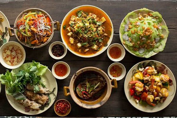 Địa điểm ăn uống ngày 8/3 Sài Gòn giá rẻ cho 2 người - Ảnh 11. Địa điểm ăn uống ngày 8/3 Sài Gòn giá rẻ cho 2 người - Ảnh 11.