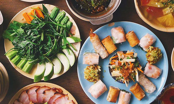 Địa điểm ăn uống ngày 8/3 Sài Gòn giá rẻ cho 2 người - Ảnh 12. Địa điểm ăn uống ngày 8/3 Sài Gòn giá rẻ cho 2 người - Ảnh 12.
