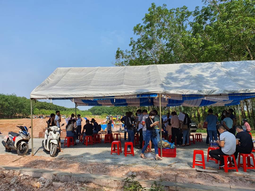 Sốt đất lan rộng từ thành phố tới vùng ven, chuyên gia lý giải nguyên nhân - Ảnh 1. Sốt đất lan rộng từ thành phố tới vùng ven, chuyên gia lý giải nguyên nhân - Ảnh 1.
