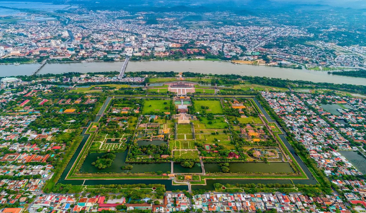 Thừa Thiên Huế muốn thu hút gần 30.000 tỷ đồng đầu tư năm 2022 - Ảnh 1. Thừa Thiên Huế muốn thu hút gần 30.000 tỷ đồng đầu tư năm 2022 - Ảnh 1.
