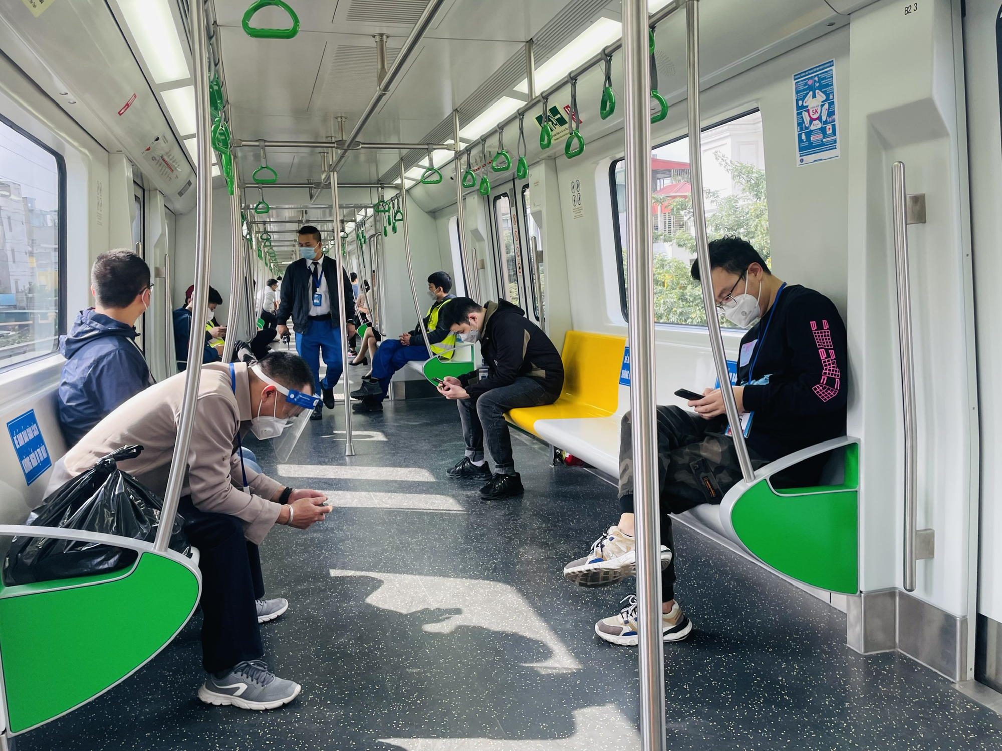 Tàu Cát Linh - Hà Đông chở gần 1,6 triệu lượt hành khách sau 4 tháng vận hành - Ảnh 1. Tàu Cát Linh - Hà Đông chở gần 1,6 triệu lượt hành khách sau 4 tháng vận hành - Ảnh 1.