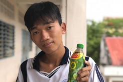 Thêm một nam sinh trúng 100 triệu đồng để nuôi ước mơ vào đại học sau khi giải khát với Number 1